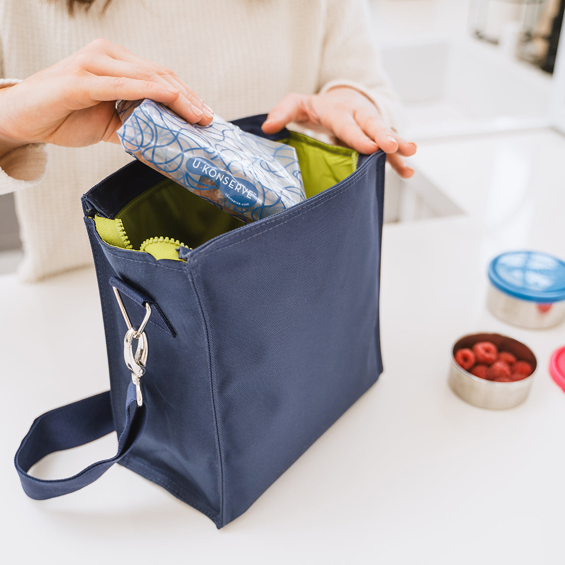 Recycled Insulated Lunch Tote - Navy